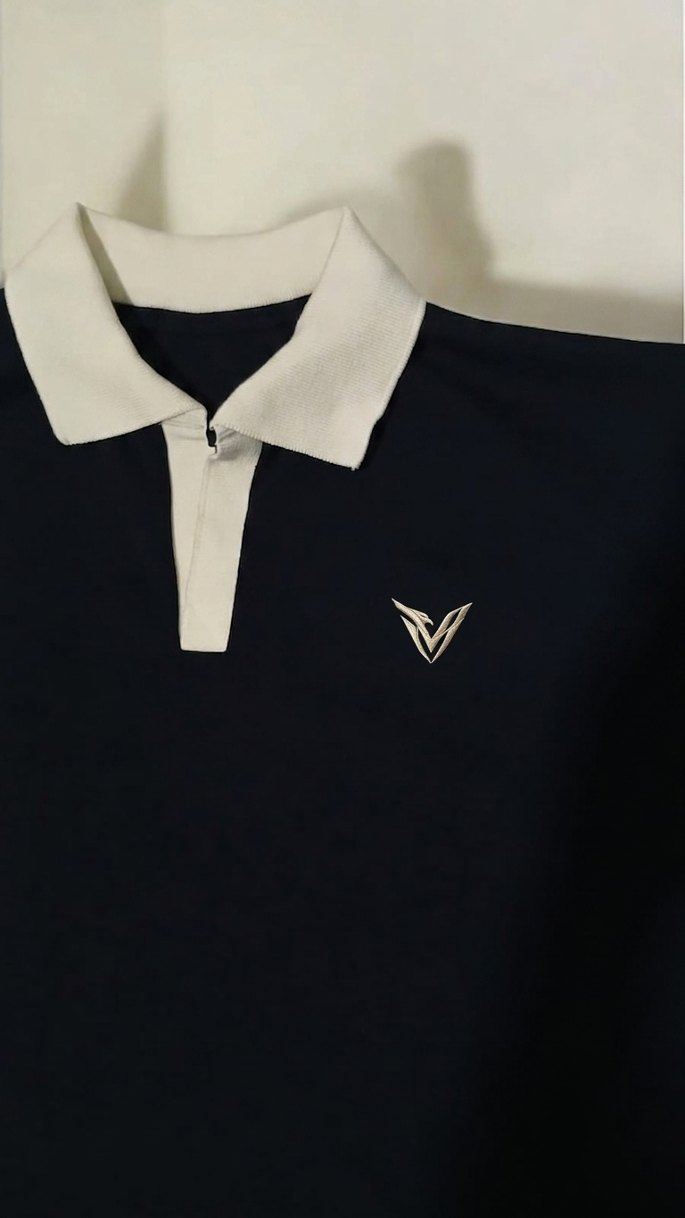 Polo Premium Azul Marino con Cuello Blanco | Veyron