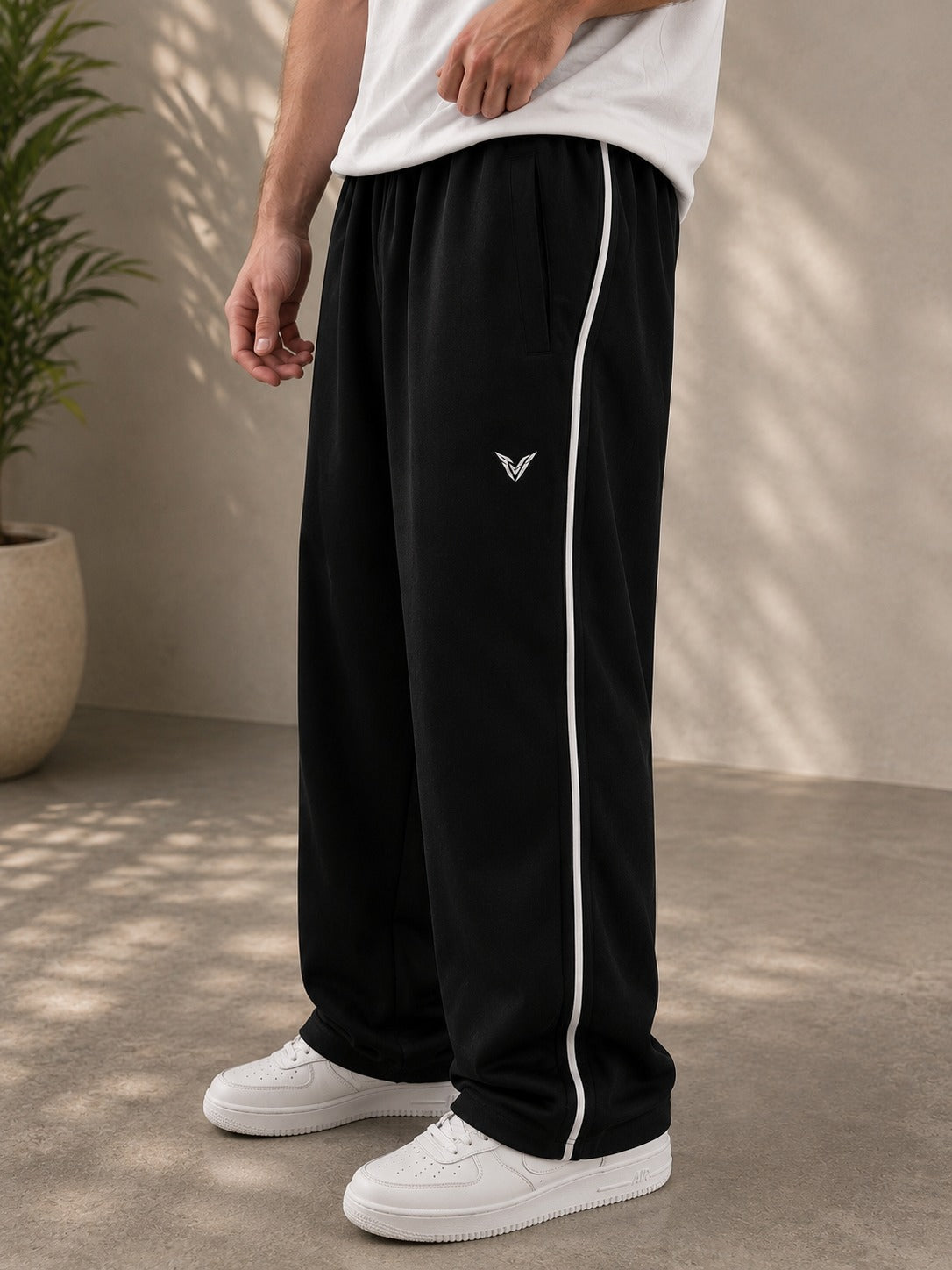 Pantalón Baggy VEYRON con Ribete Lateral - Negro / Blanco